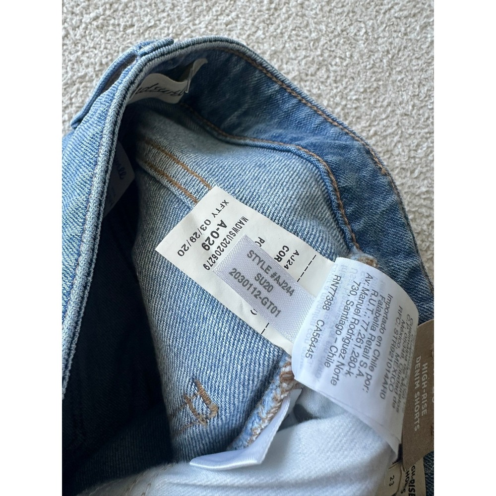 NWT Madewell Women's Curvy High-Rise Denim Shorts Size 23 - Picture 3 of 7